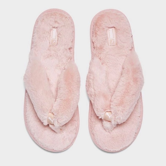 Puma Shoes - WOMEN'S PUMA FLUFF FLIP FLOP SANDALS